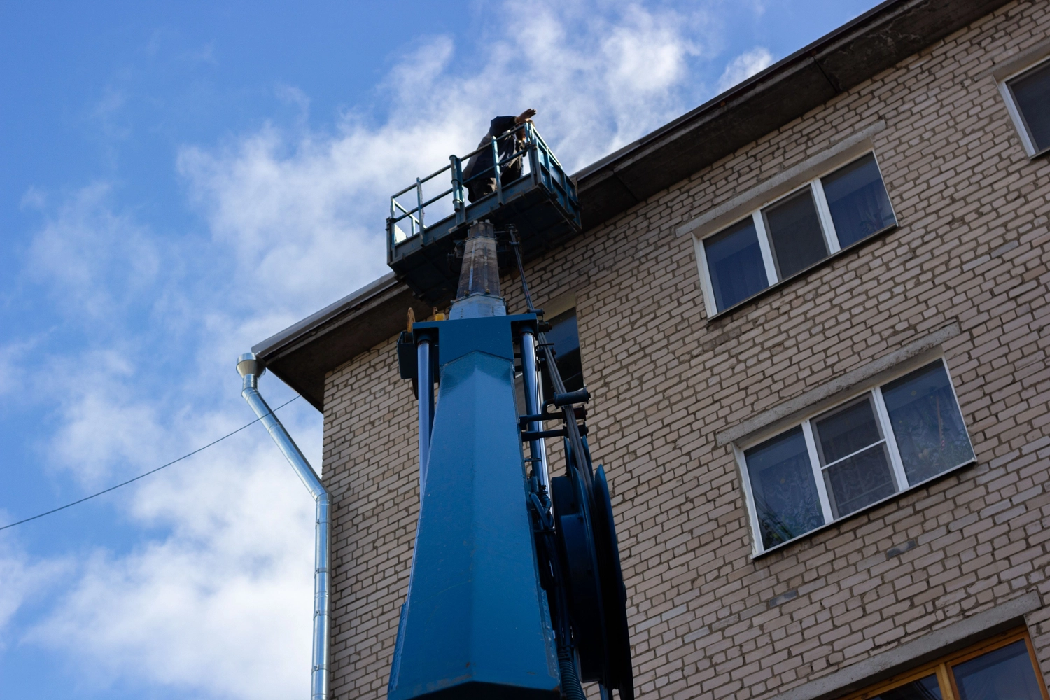 GRH Service Hübusch Einzelunternehmen – Handwerker – Dachrinnenreinigung